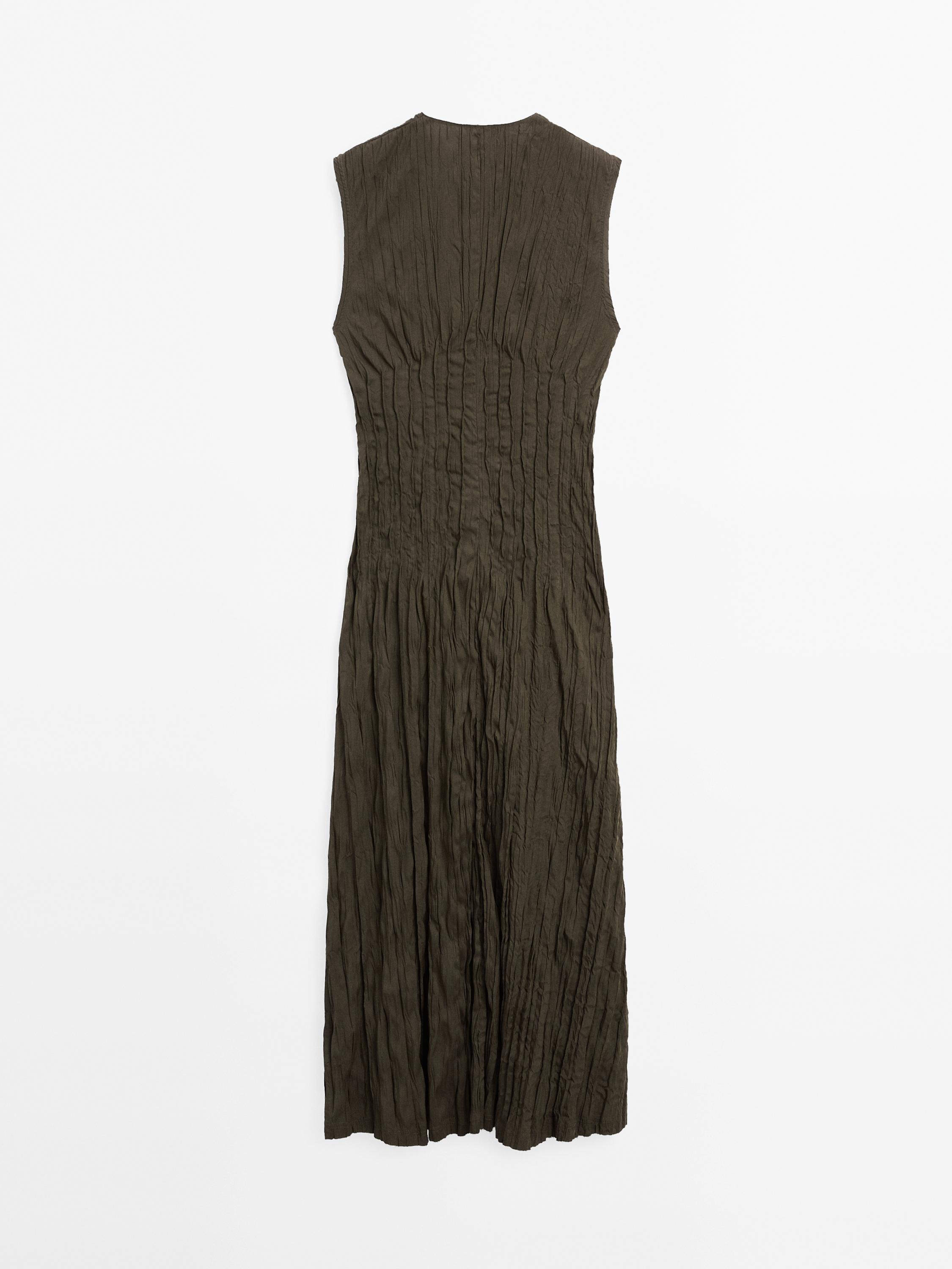 Creased-effect long pleated dress